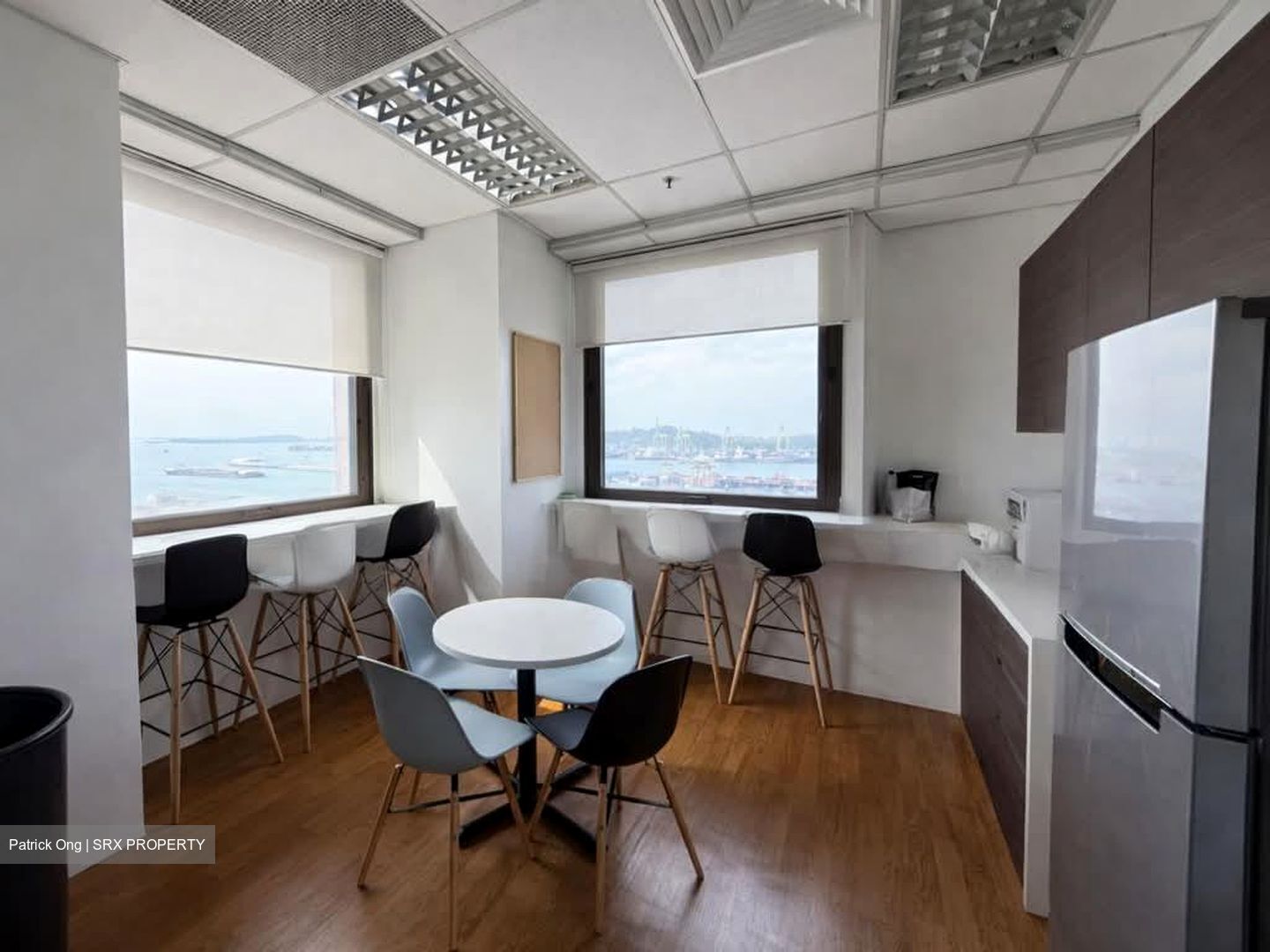 Lippo Centre (D2), Office #568709701